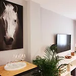 Sherryflat Palacio - Parking